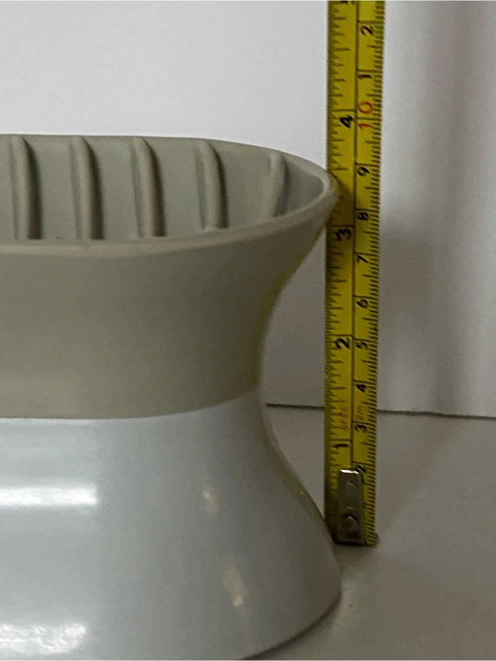Unknown slow feeder